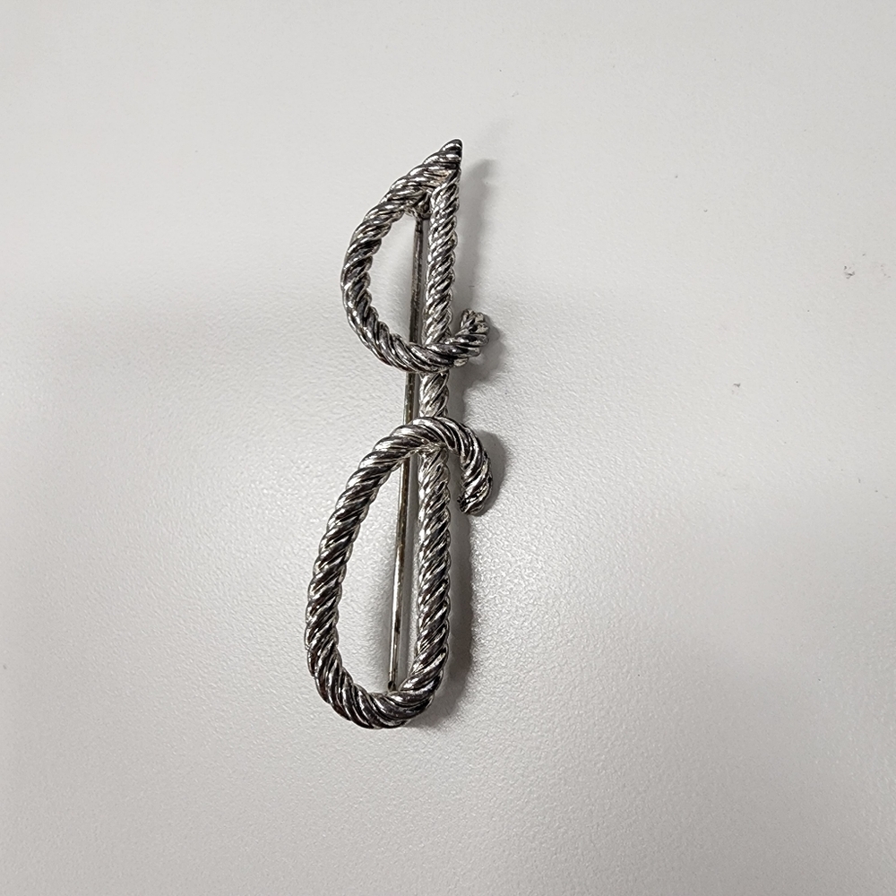 Large Script Letter J Initial Pin Brooch Silver Tone Twisted Rope Design Cursive